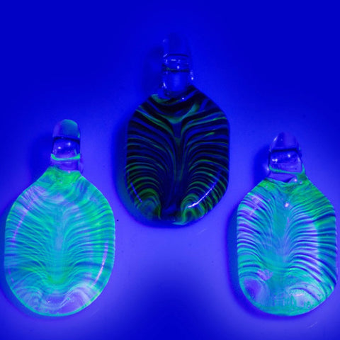 Zach T UV Reactive Colour Twist & Rake Pendant - Tha Bong Shop 